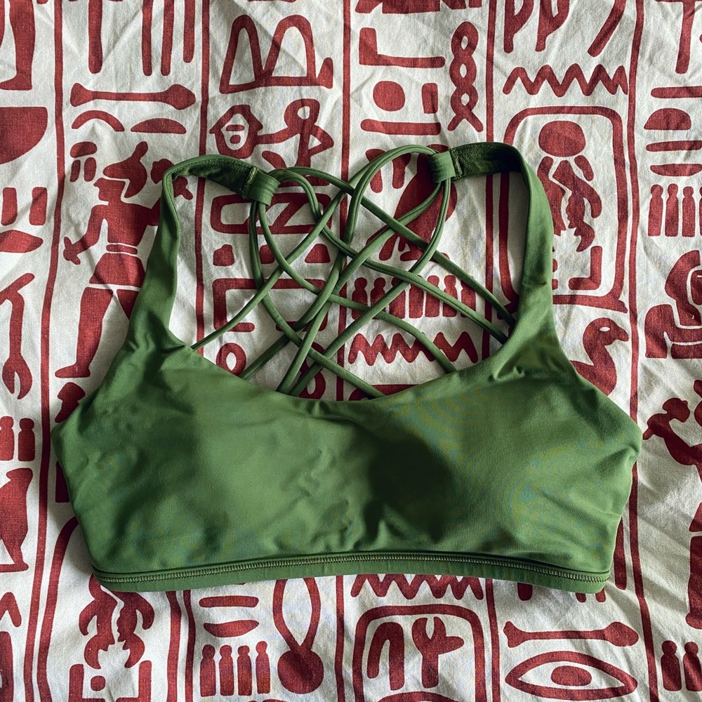 Lululemon Free to Be Wild Bra